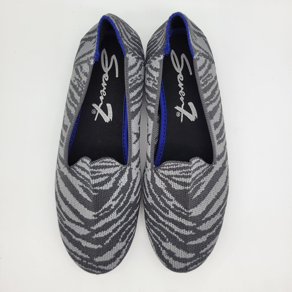Seven7 Womens Grey Zebra Print Knit Loafers Slip On Ballet Flats Size 7